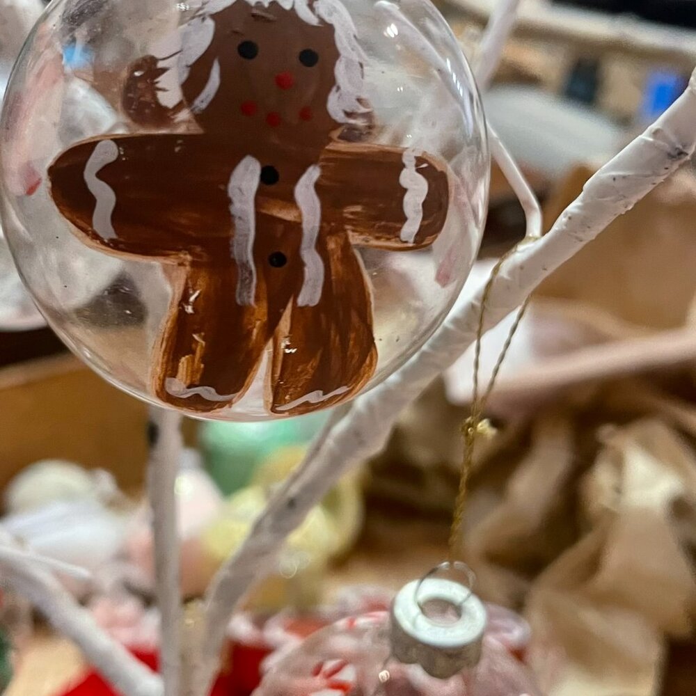 6 handpainted glass ornaments - Picture 8 of 8